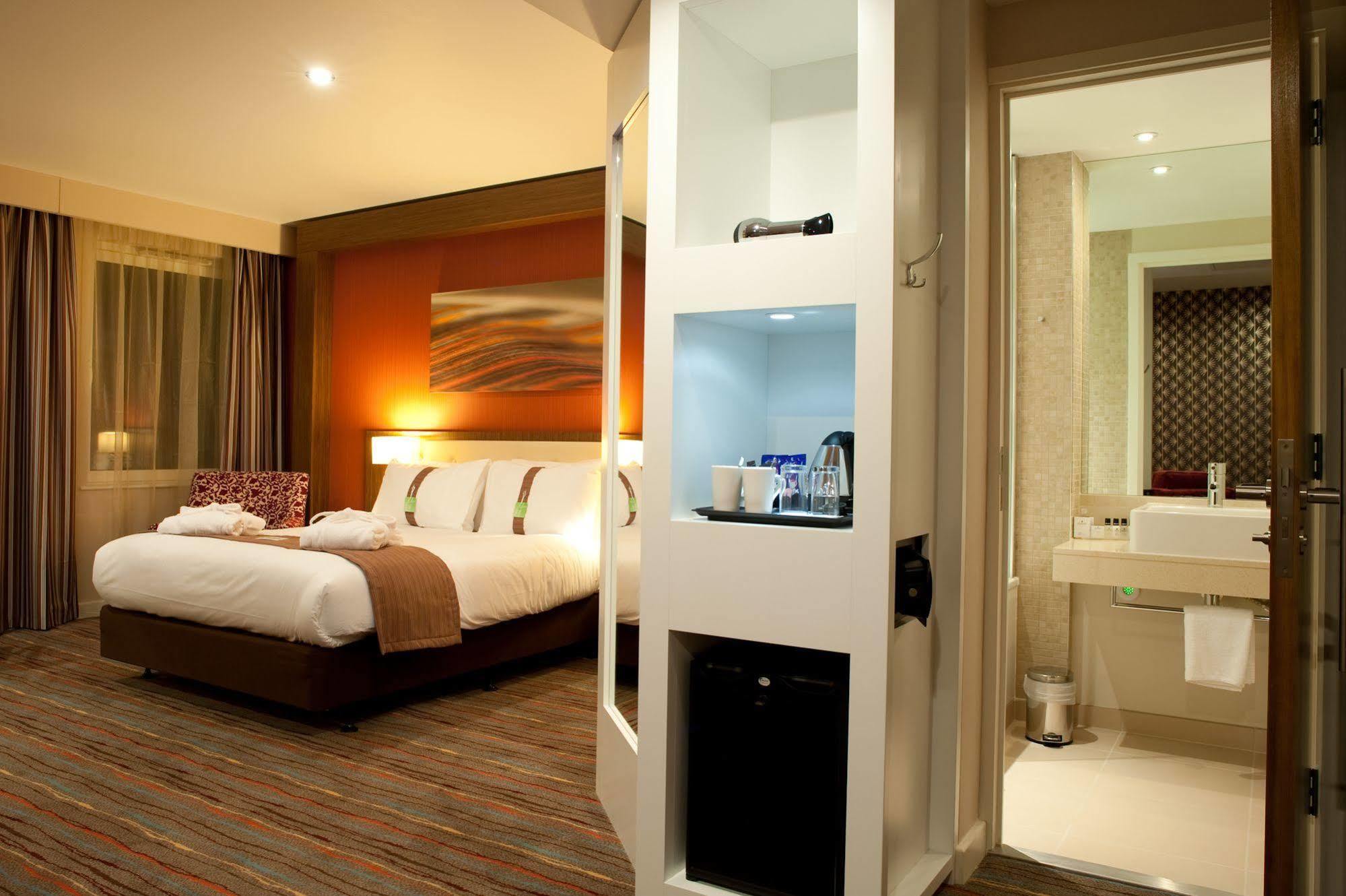 Holiday Inn Derby Riverlights By Ihg Ngoại thất bức ảnh
